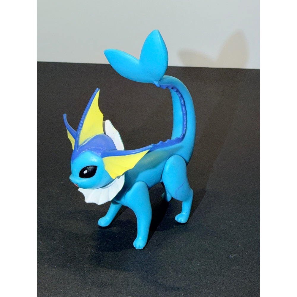 Pokemon Vaporeon Battle Feature Figure 2019 WCT Eevee Evolution Blue Action Toy